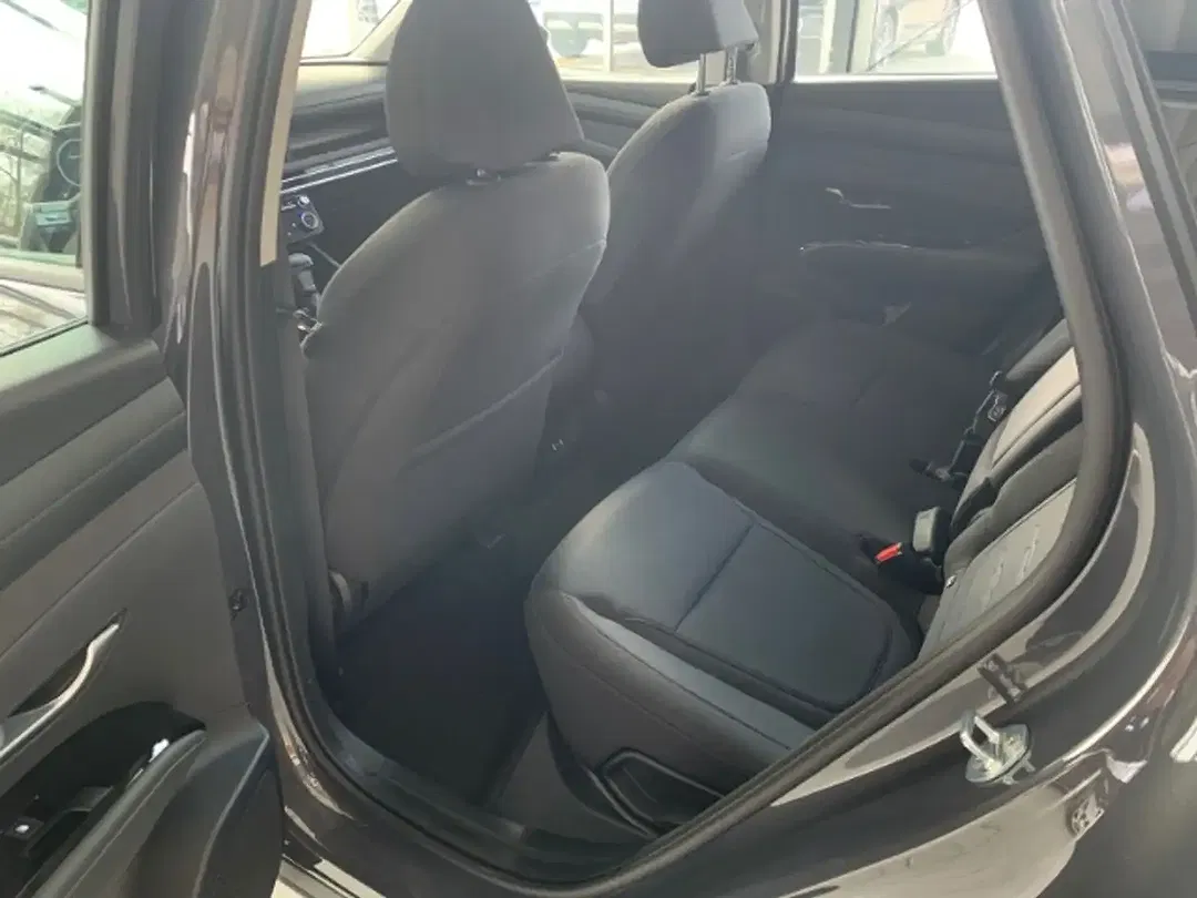 Hyundai TUCSON - Thumbnail 9