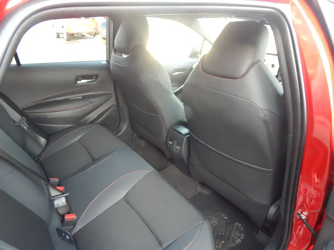 Toyota Corolla - Thumbnail 9