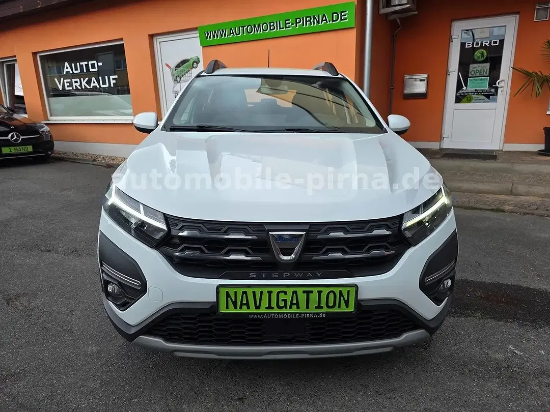 Dacia Sandero - Thumbnail 2