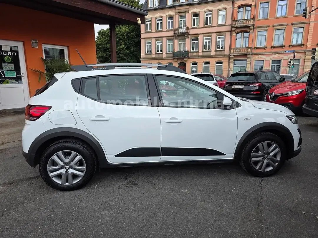 Dacia Sandero - Thumbnail 4