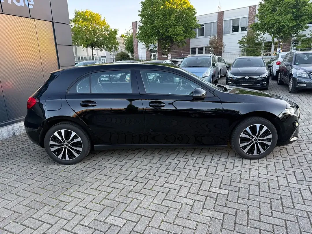 Mercedes-Benz A 250 - Thumbnail 4