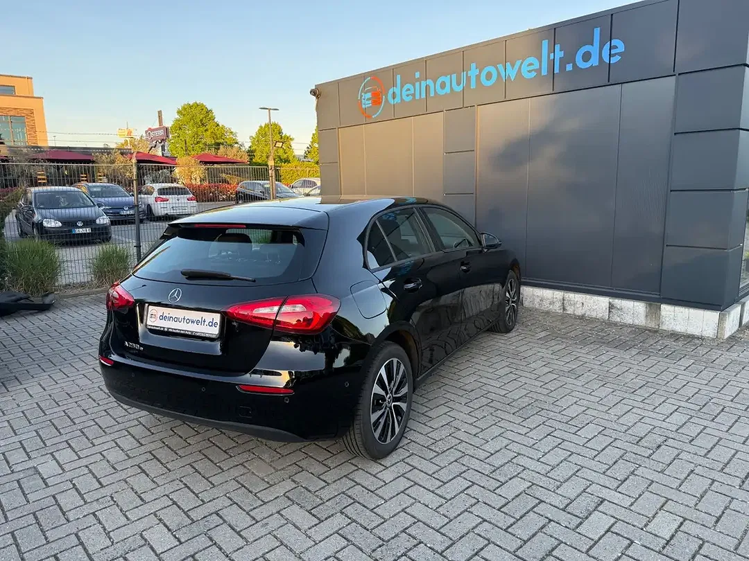 Mercedes-Benz A 250 - Thumbnail 8