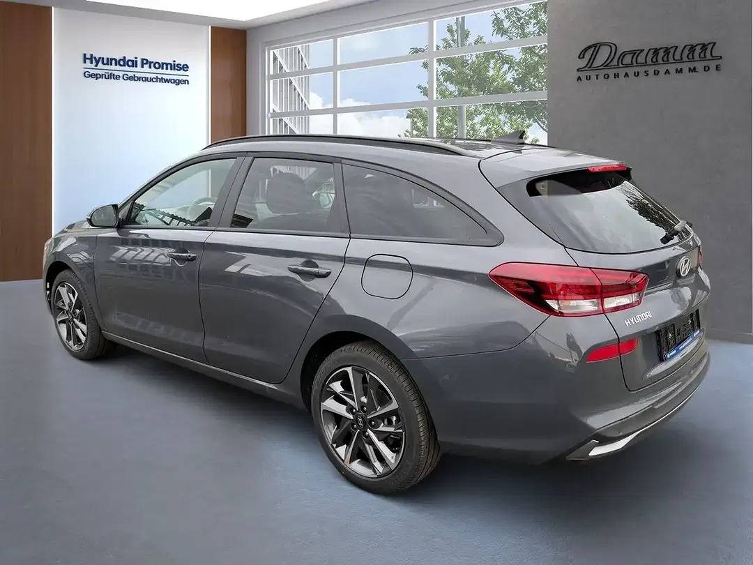 Hyundai i30 - Thumbnail 4