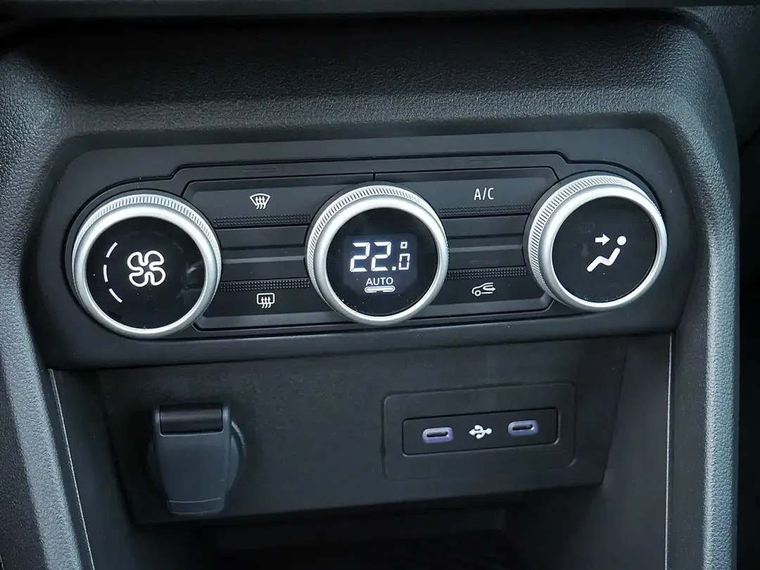 Dacia Sandero - Thumbnail 13