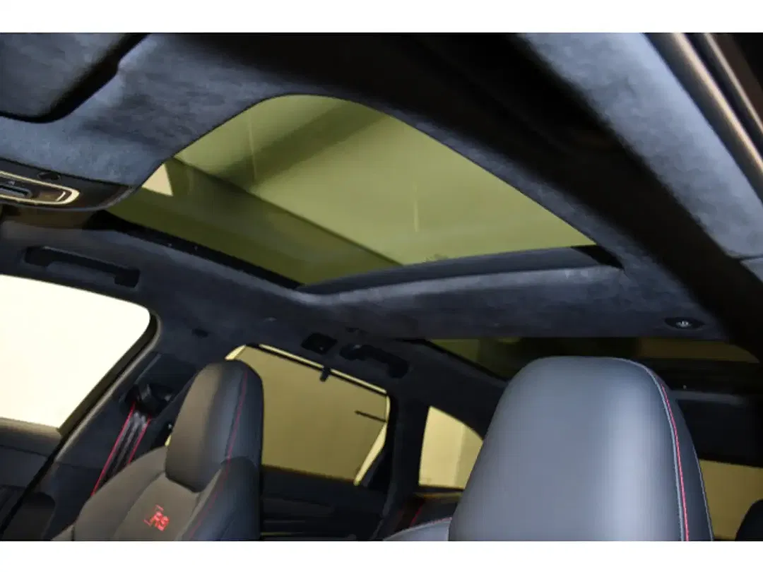 Audi RS6 - Thumbnail 9