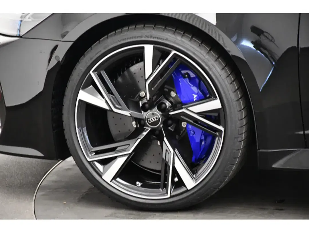 Audi RS6 - Thumbnail 14