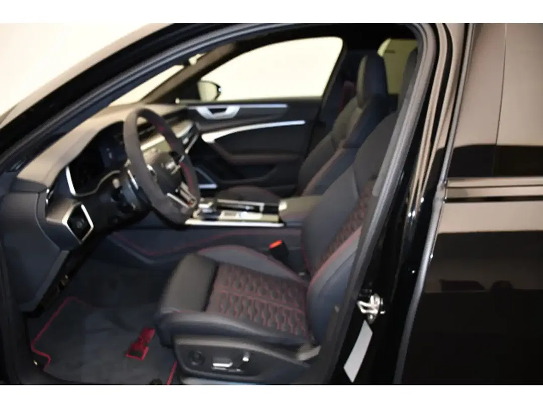 Audi RS6 - Thumbnail 2