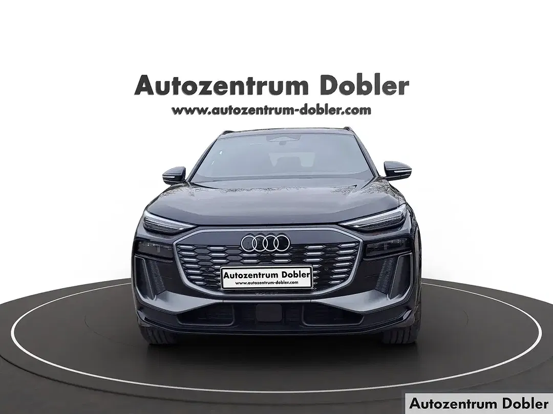 Audi Q6 e-tron - Thumbnail 2
