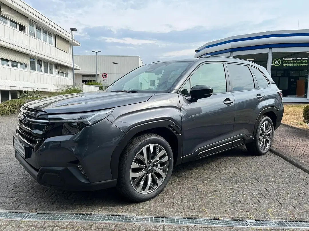Subaru Forester - Thumbnail 1