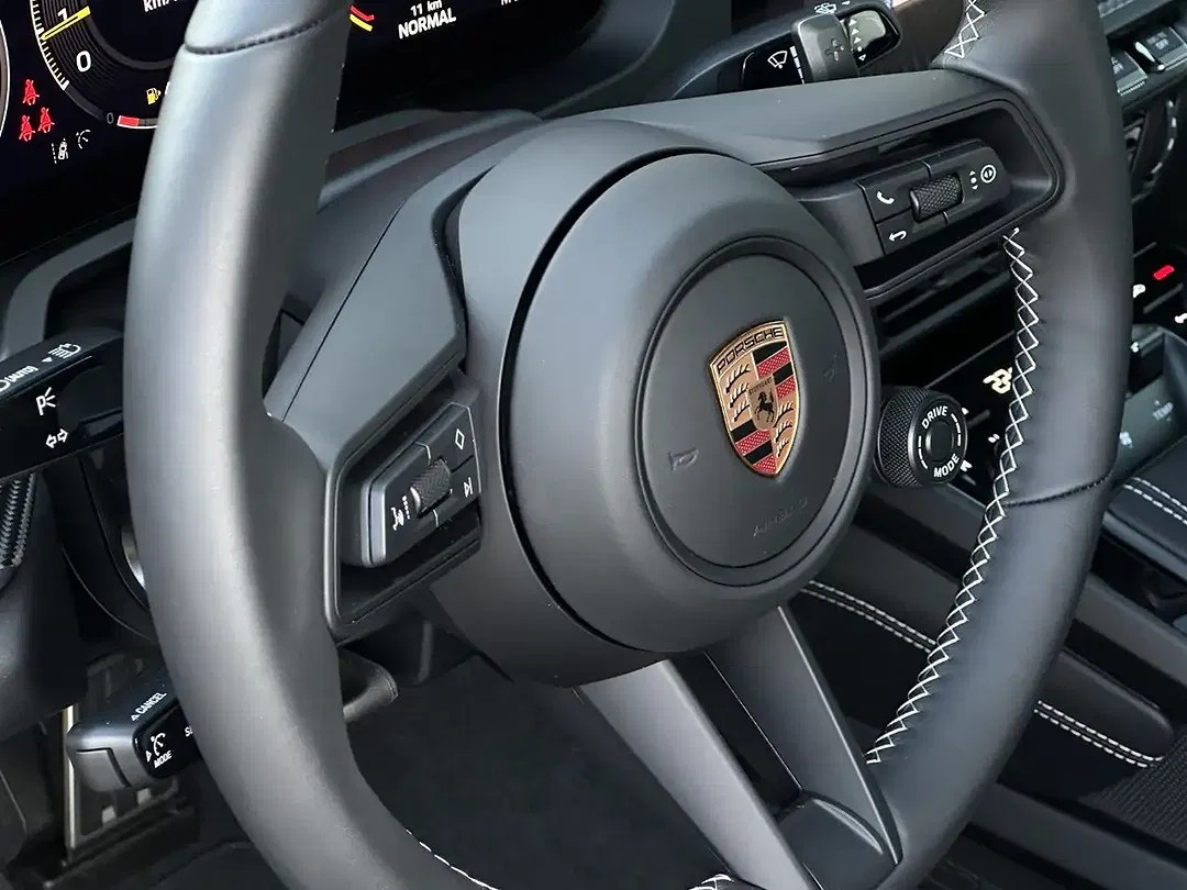 Porsche 992 - Thumbnail 13