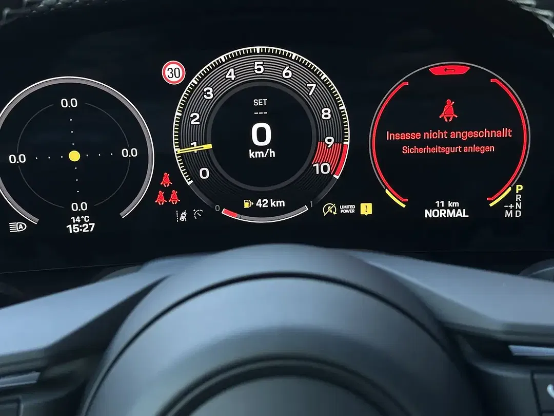 Porsche 992 - Thumbnail 15