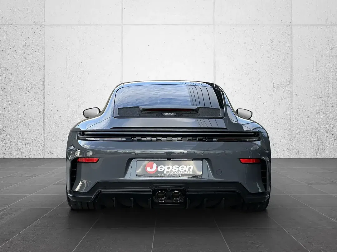 Porsche 992 - Thumbnail 5