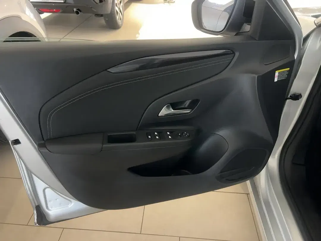 Opel Corsa - Thumbnail 11
