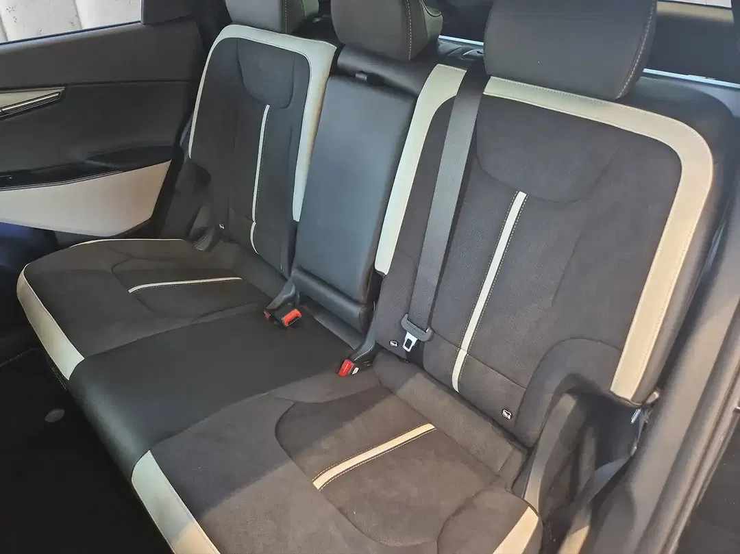 Kia EV6 - Thumbnail 3