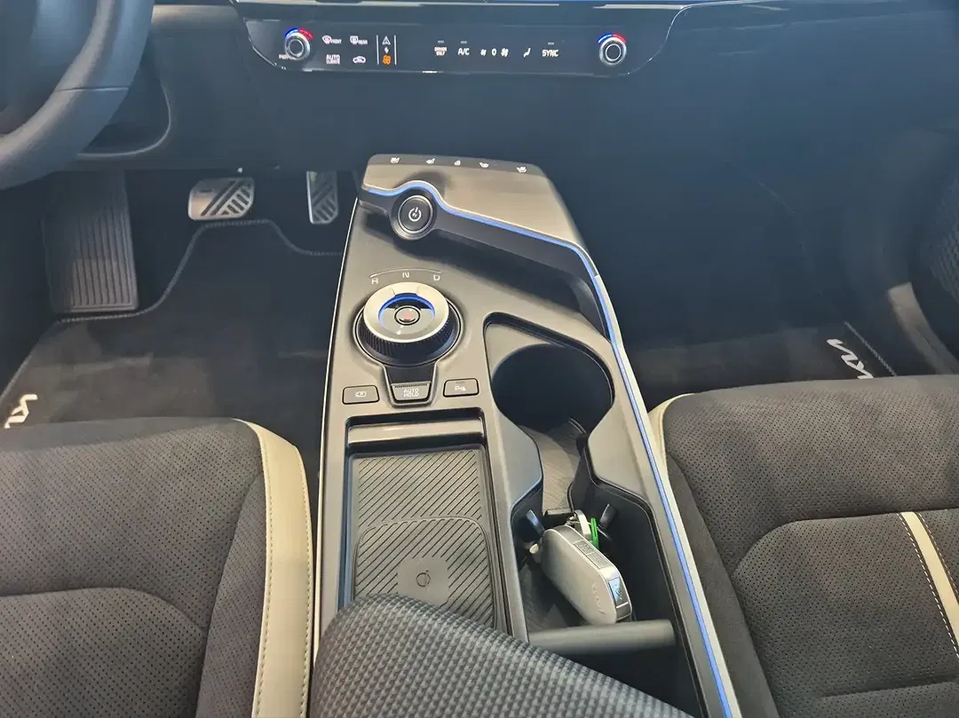 Kia EV6 - Thumbnail 5