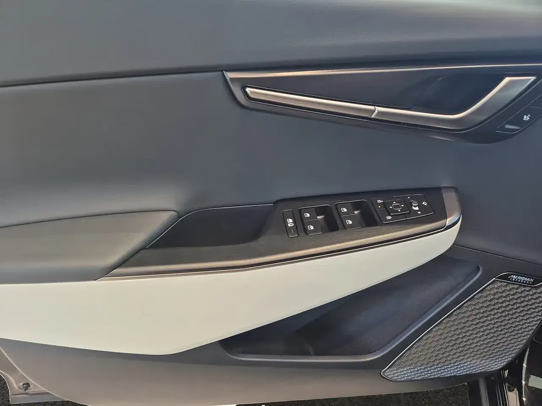 Kia EV6 - Thumbnail 7