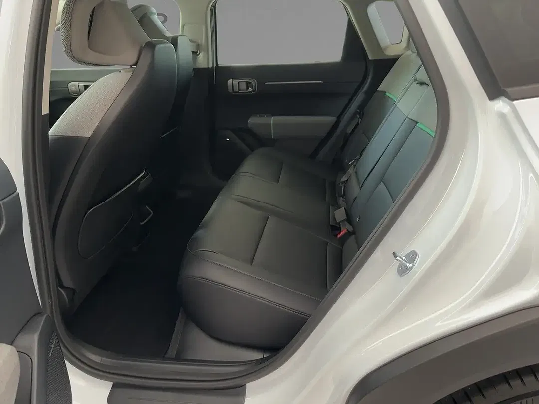 Kia EV4 - Thumbnail 8