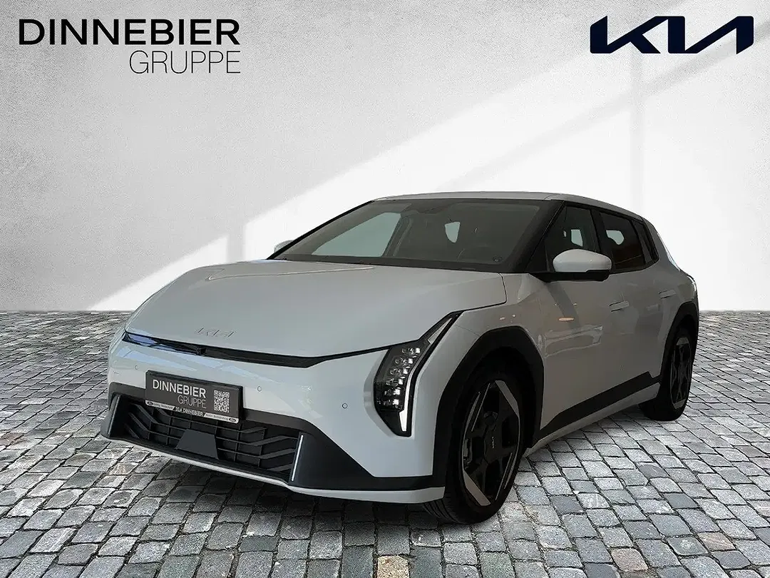 Kia EV4 - Thumbnail 1