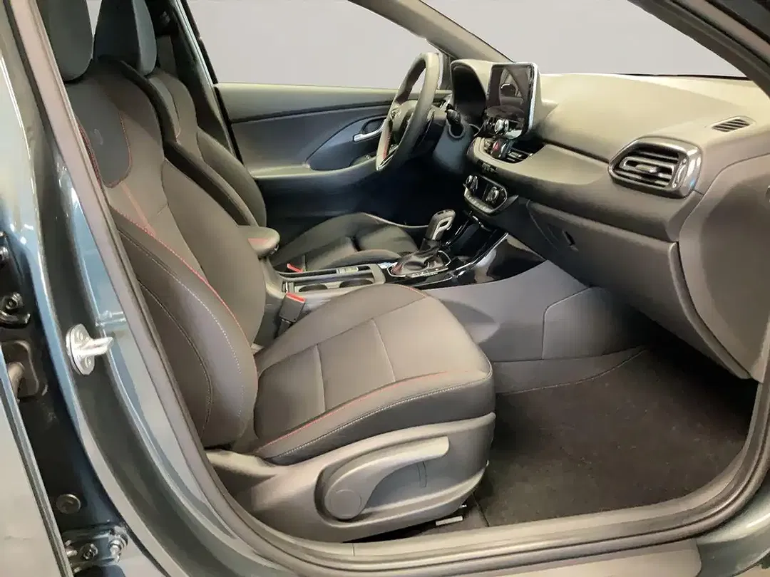 Hyundai i30 - Thumbnail 15