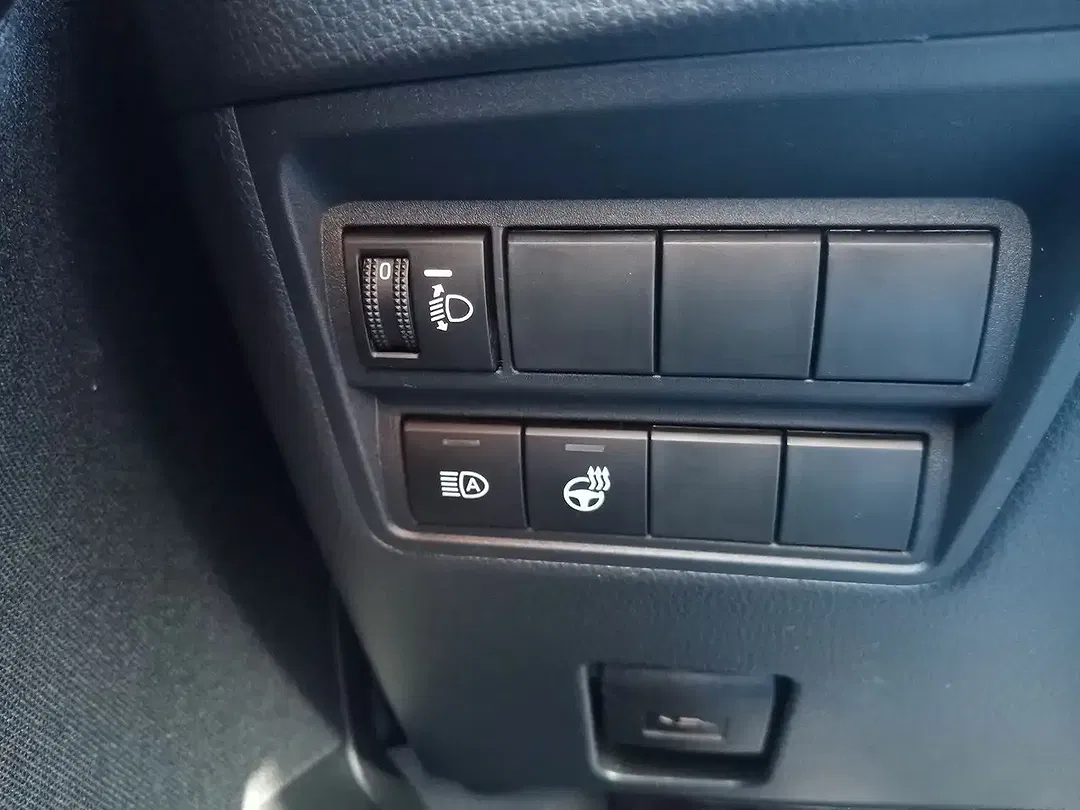 Toyota Yaris - Thumbnail 16