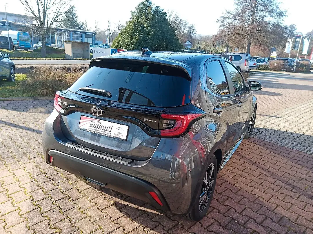 Toyota Yaris - Thumbnail 5