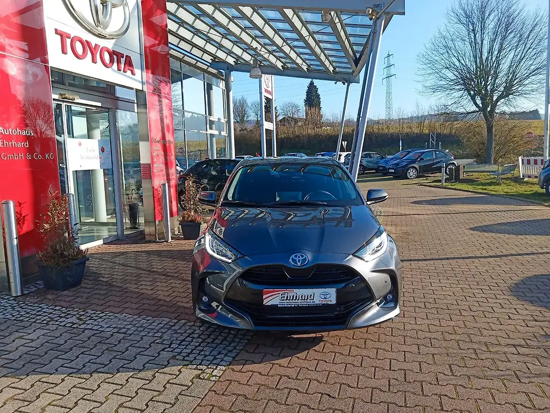 Toyota Yaris - Thumbnail 7