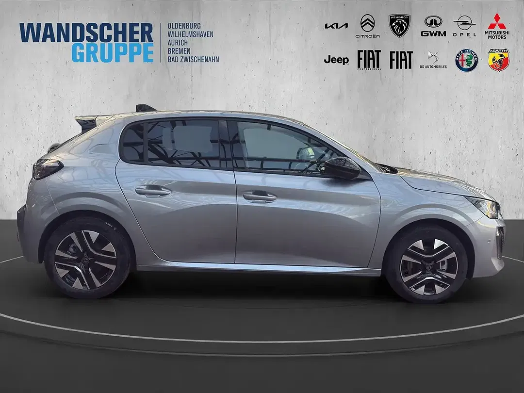 Peugeot 208 - Thumbnail 6