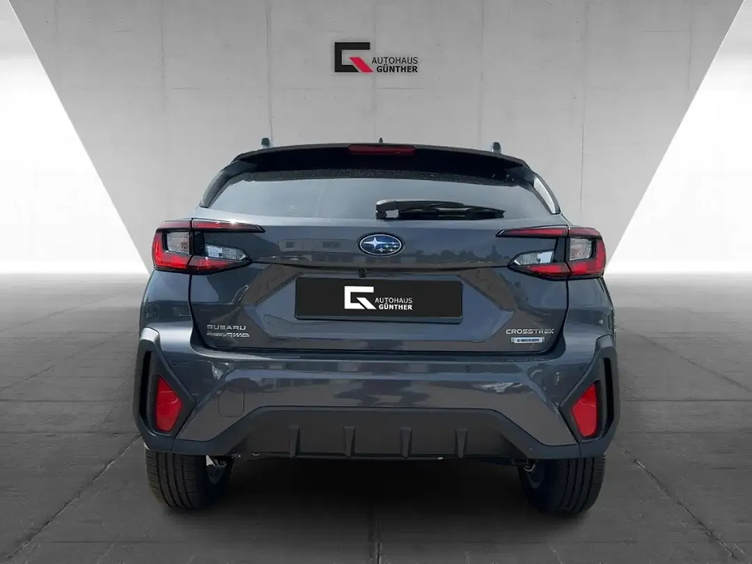 Subaru Crosstrek - Thumbnail 2