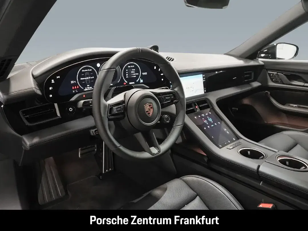 Porsche Taycan - Thumbnail 11