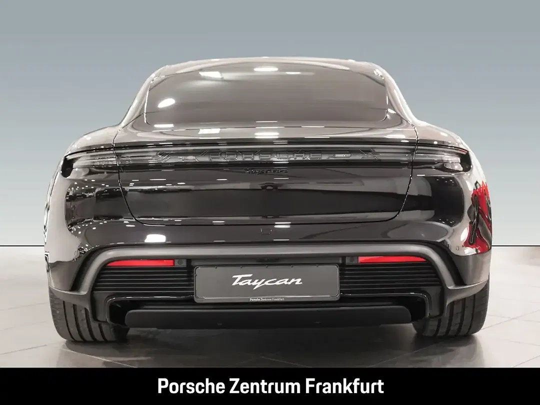 Porsche Taycan - Thumbnail 5