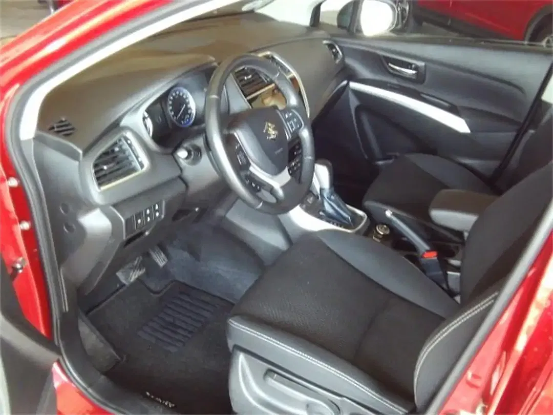 Suzuki SX4 S-Cross - Thumbnail 10