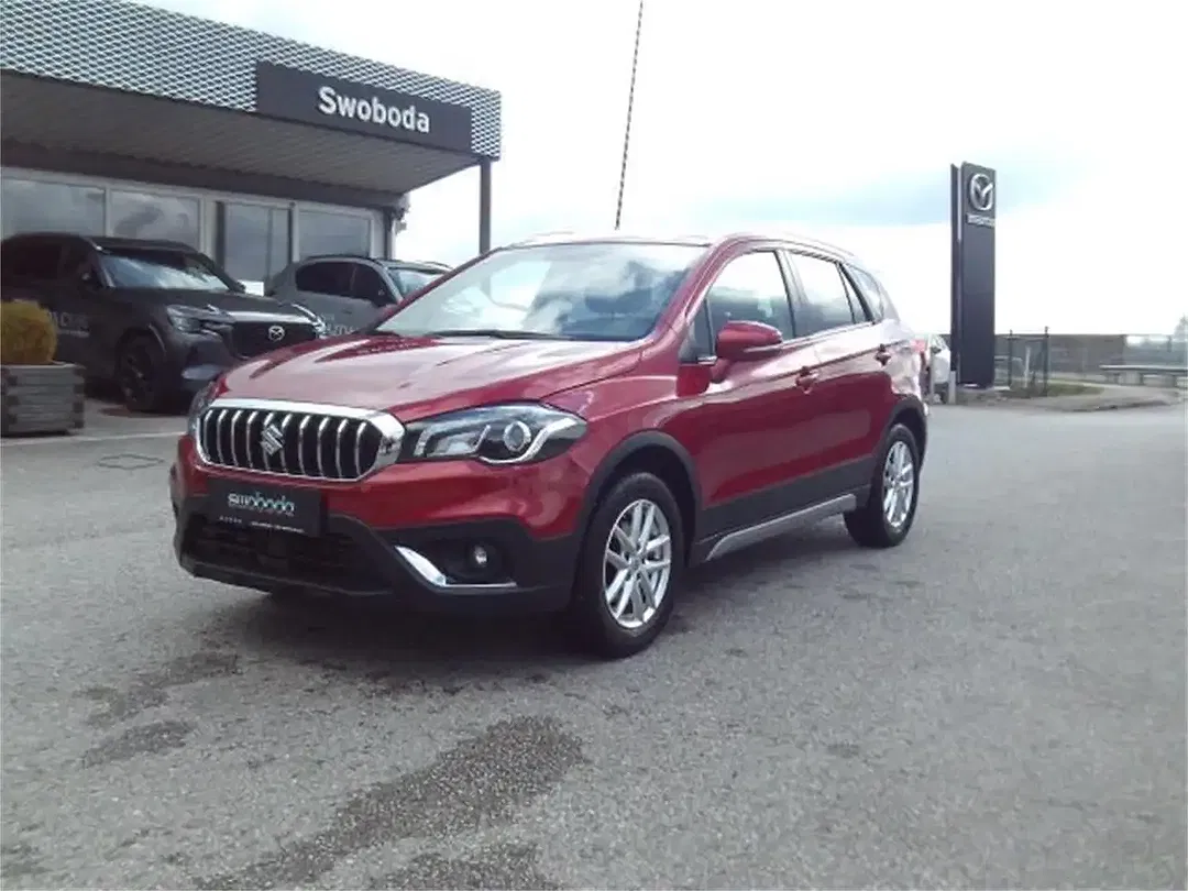 Suzuki SX4 S-Cross - Thumbnail 2