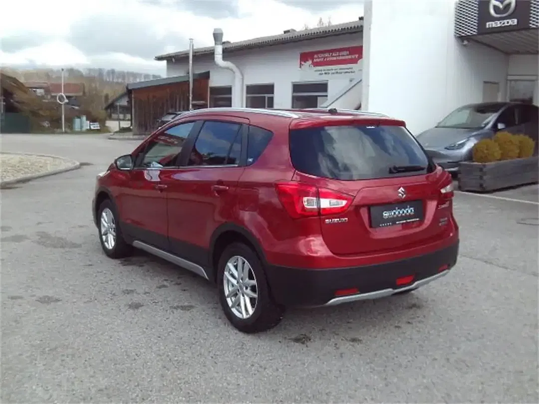 Suzuki SX4 S-Cross - Thumbnail 7