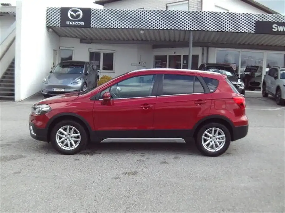 Suzuki SX4 S-Cross - Thumbnail 8