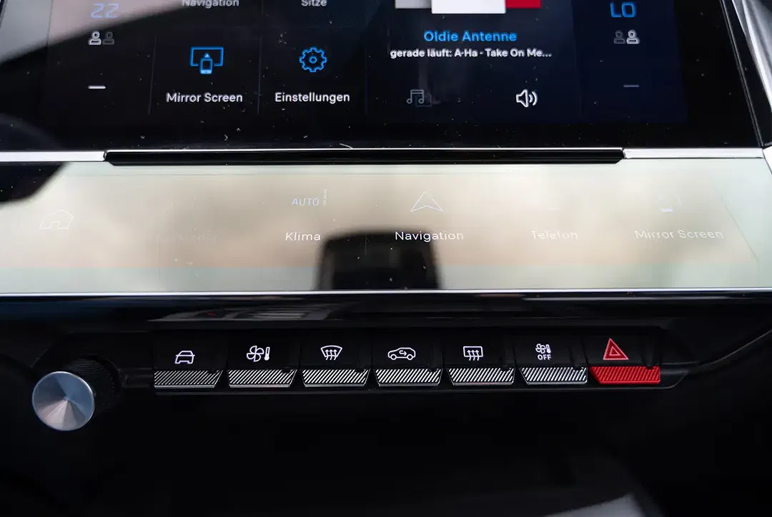 Peugeot 308 - Thumbnail 10