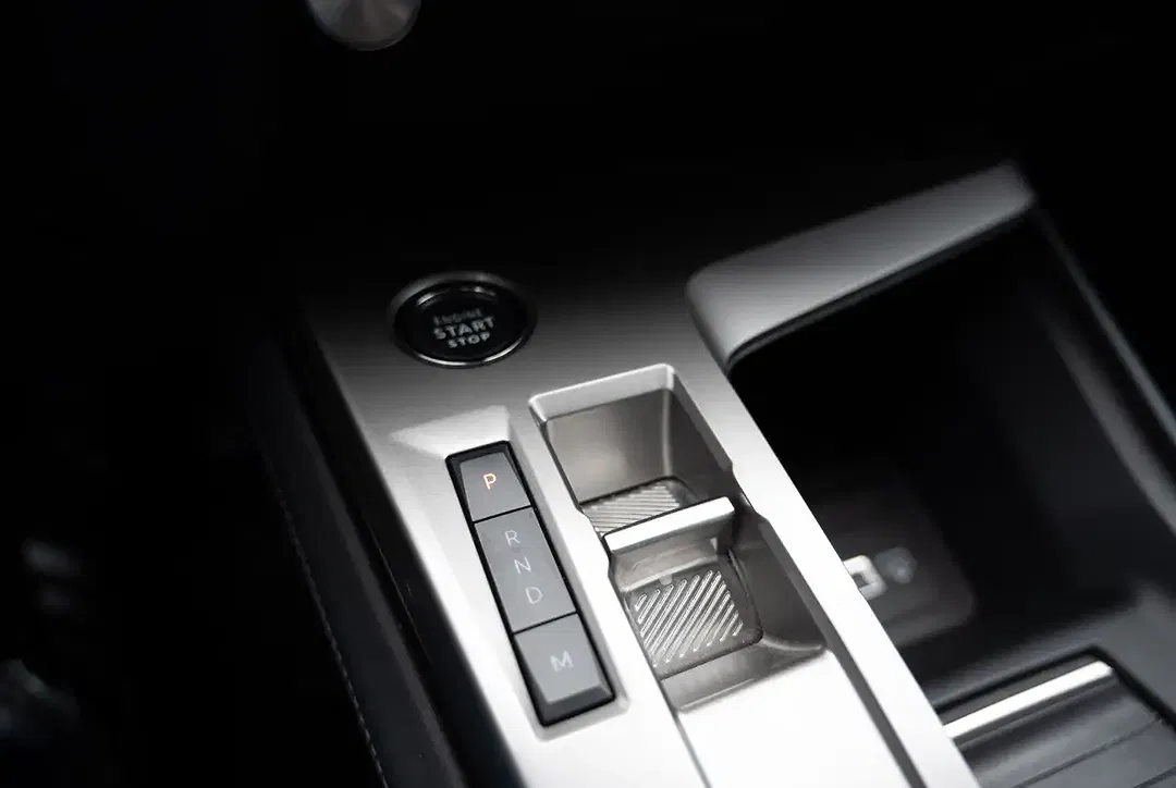 Peugeot 308 - Thumbnail 11