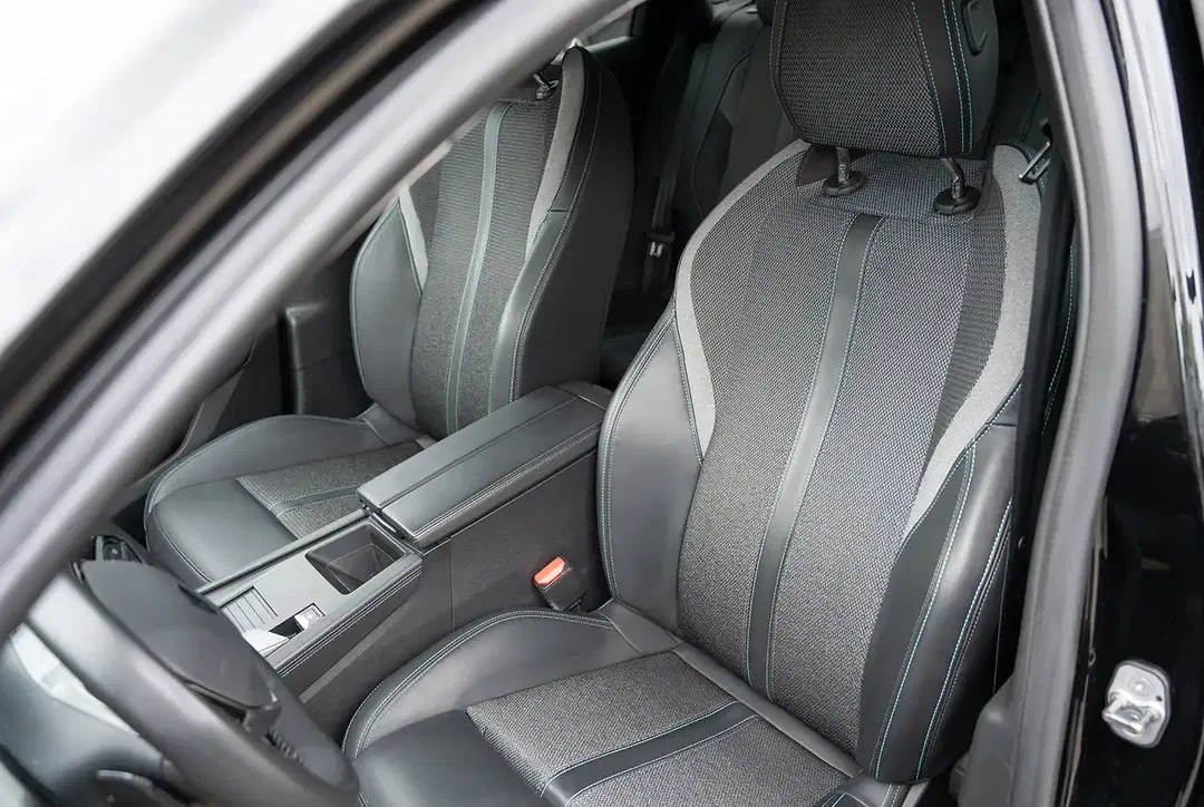 Peugeot 308 - Thumbnail 7
