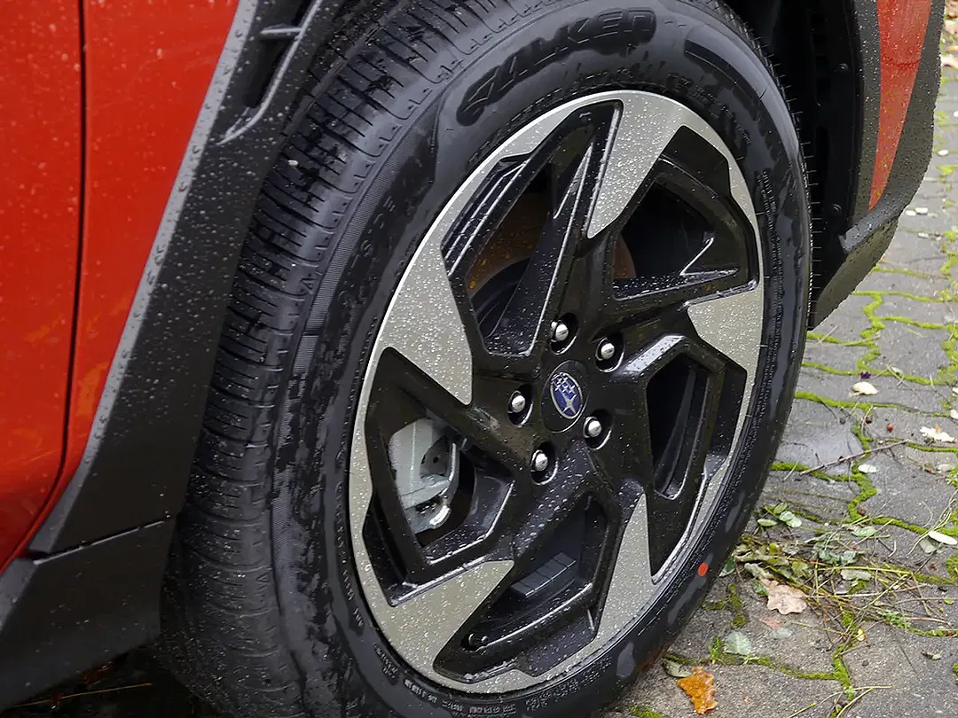 Subaru Crosstrek - Thumbnail 12