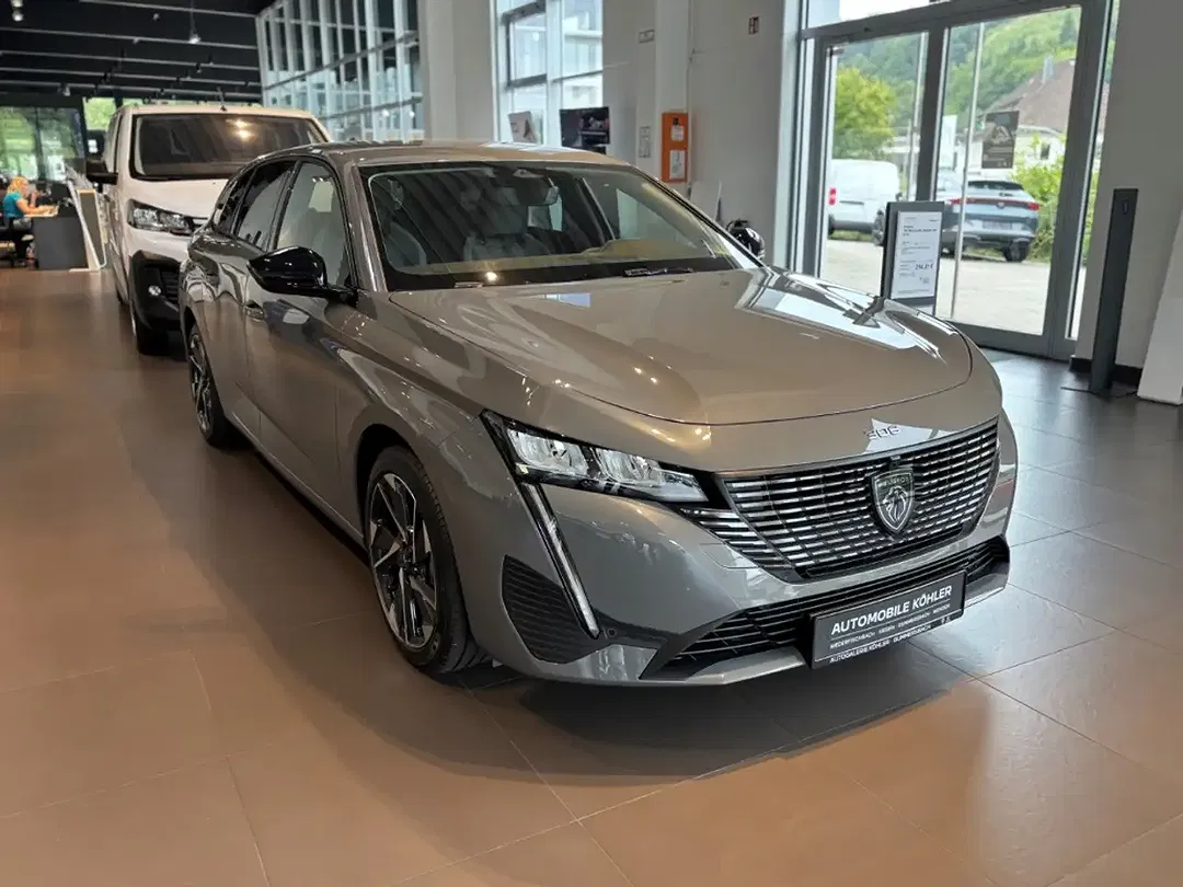 Peugeot 308 - Thumbnail 2