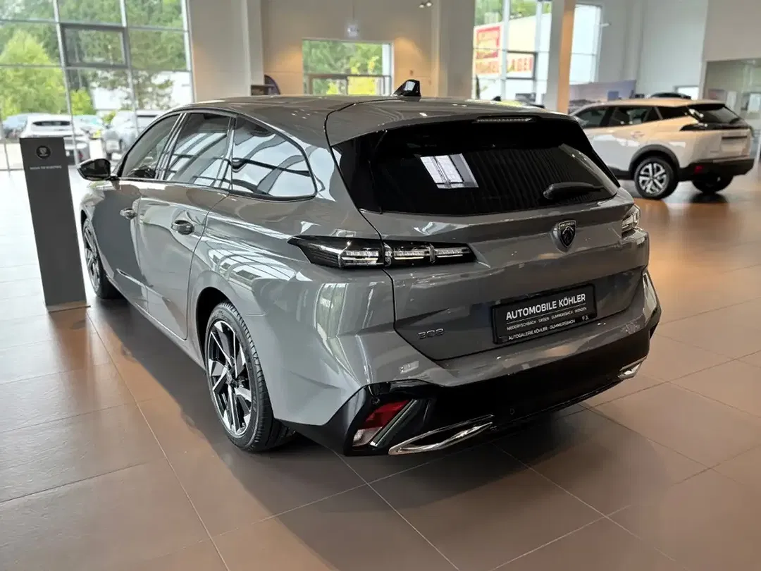 Peugeot 308 - Thumbnail 7