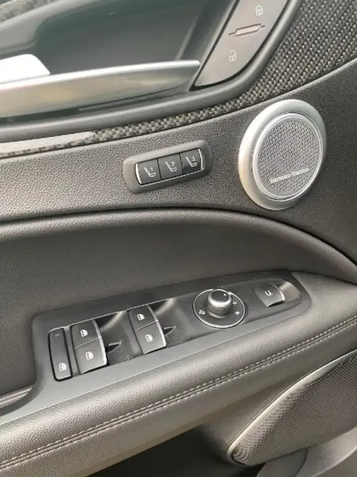 Alfa Romeo Stelvio - Thumbnail 15
