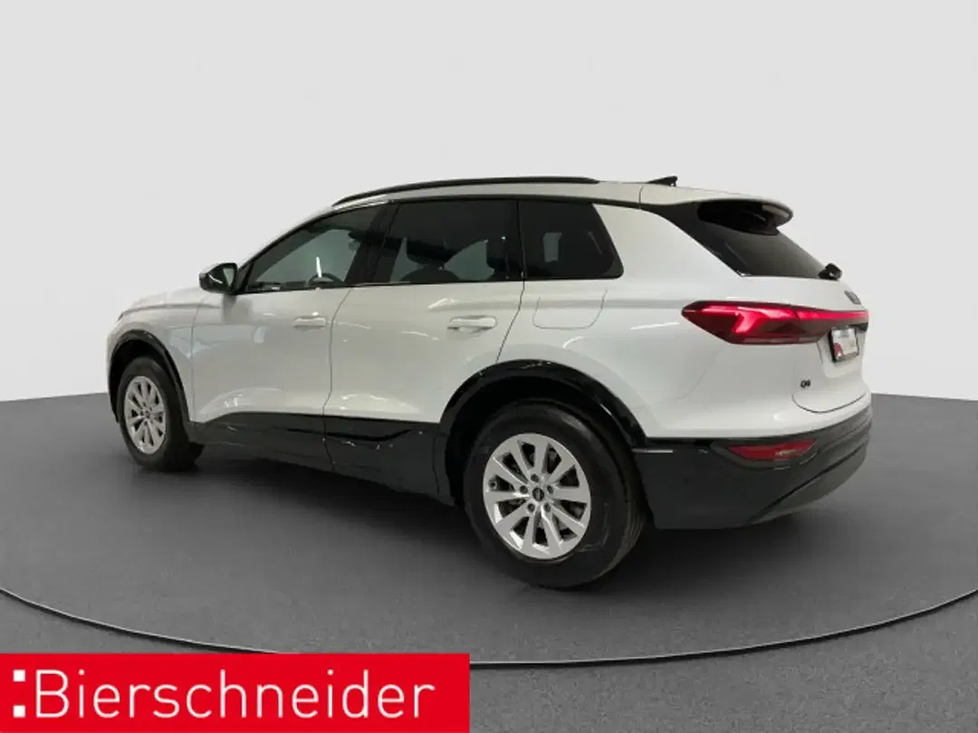 Audi Q6 e-tron - Thumbnail 3
