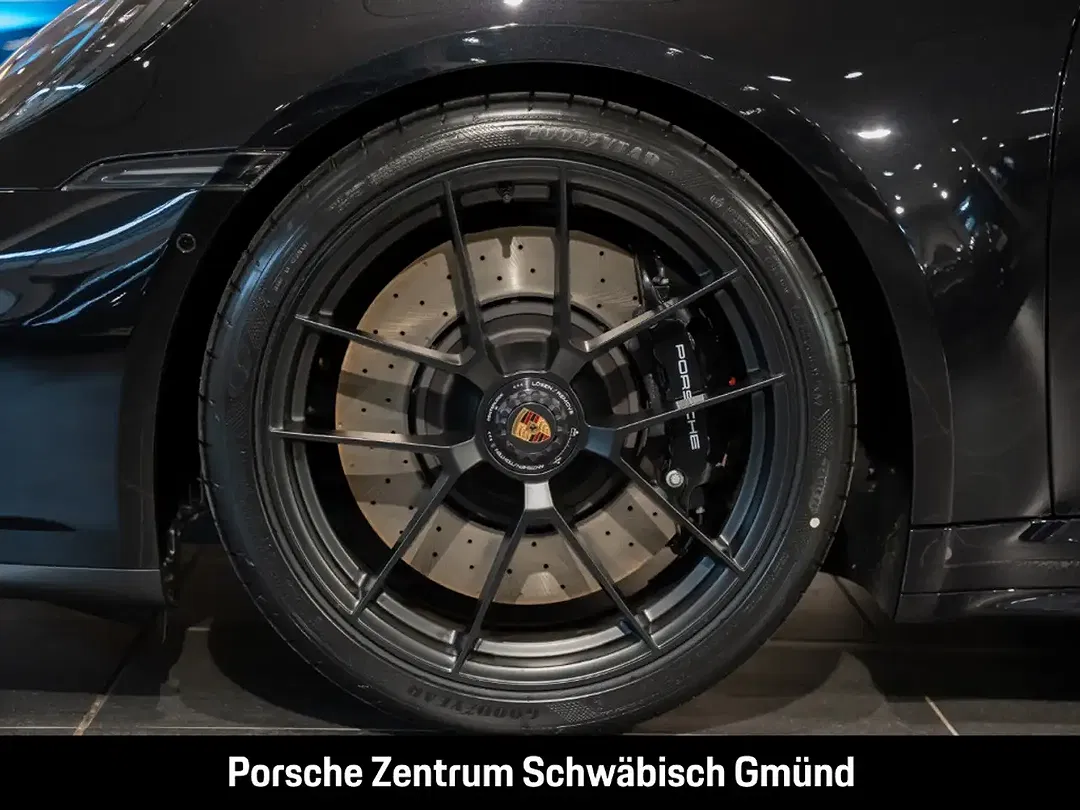 Porsche 992 - Thumbnail 14
