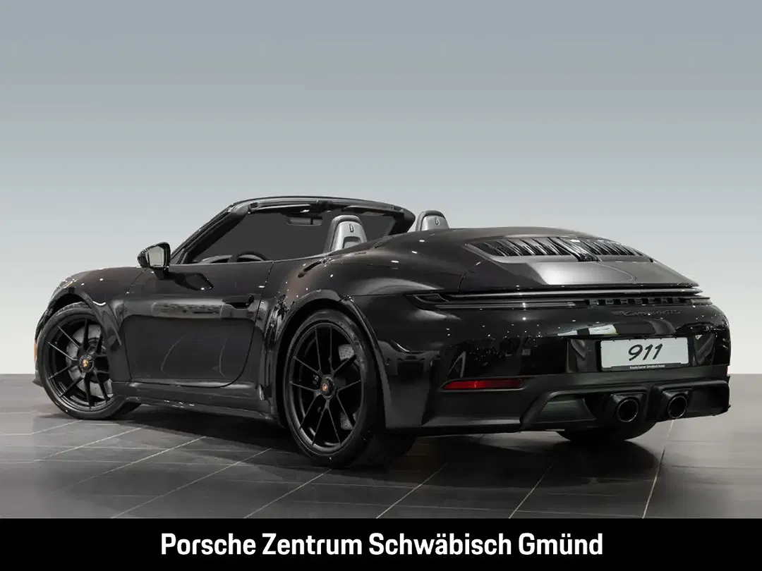 Porsche 992 - Thumbnail 3