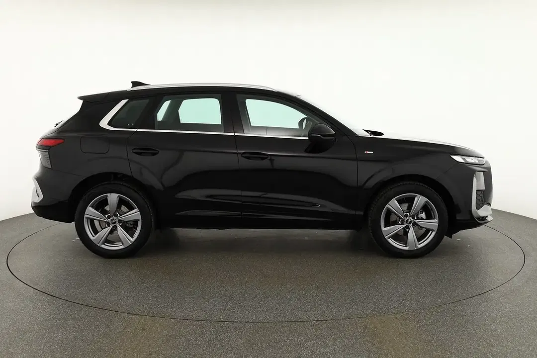 Audi Q3 - Thumbnail 5