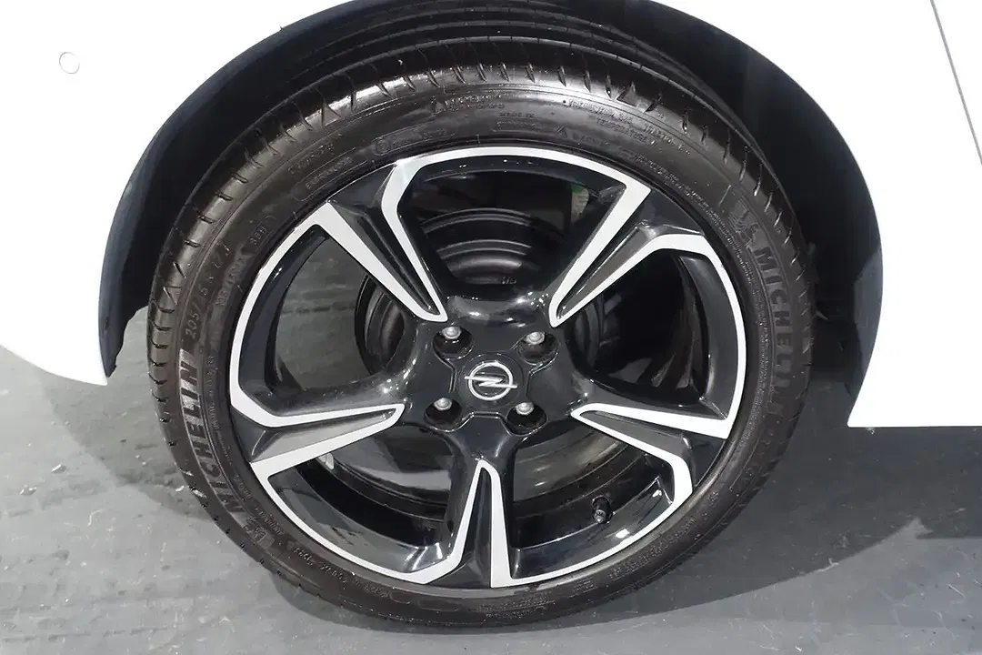 Opel Corsa - Thumbnail 11
