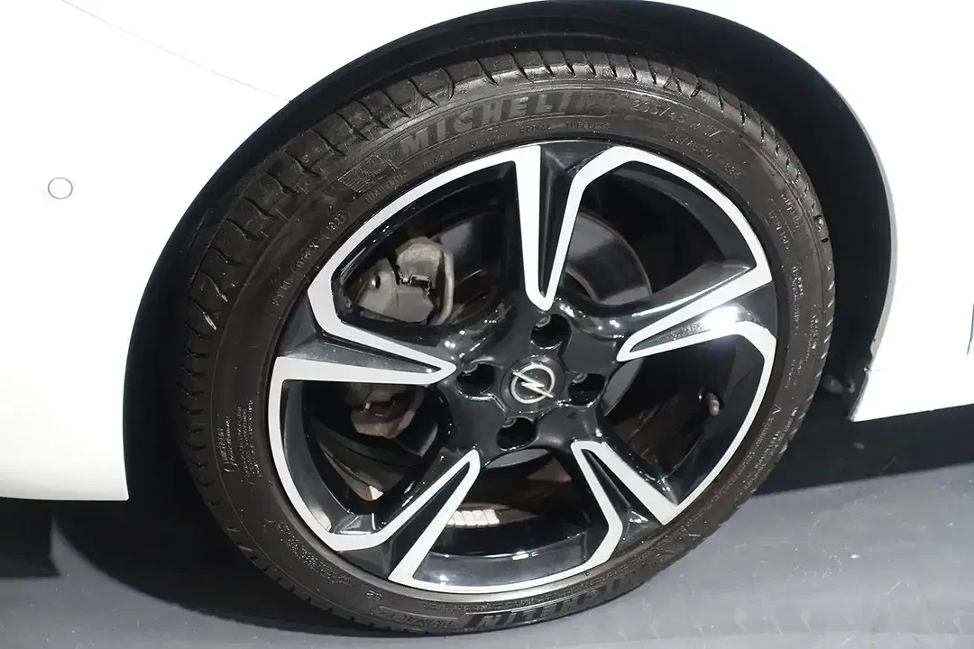 Opel Corsa - Thumbnail 12