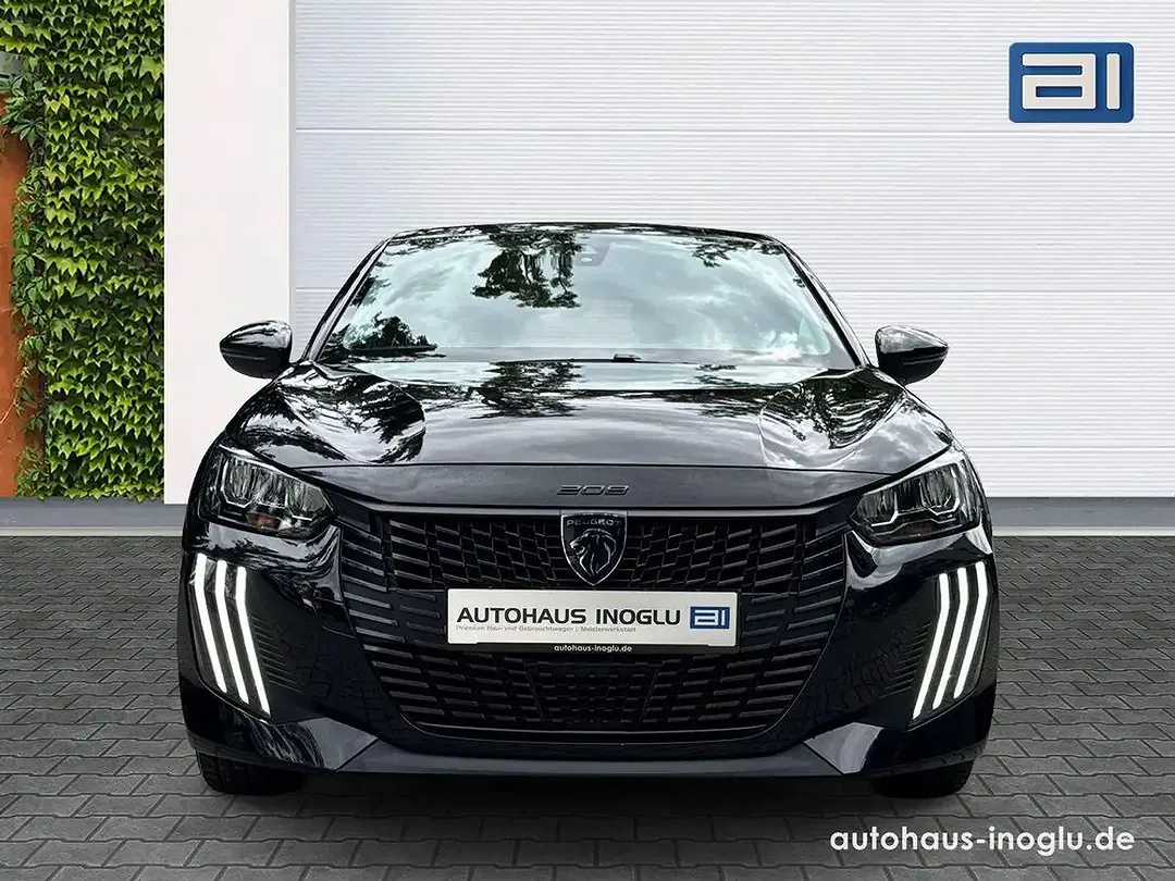 Peugeot 208 - Thumbnail 6