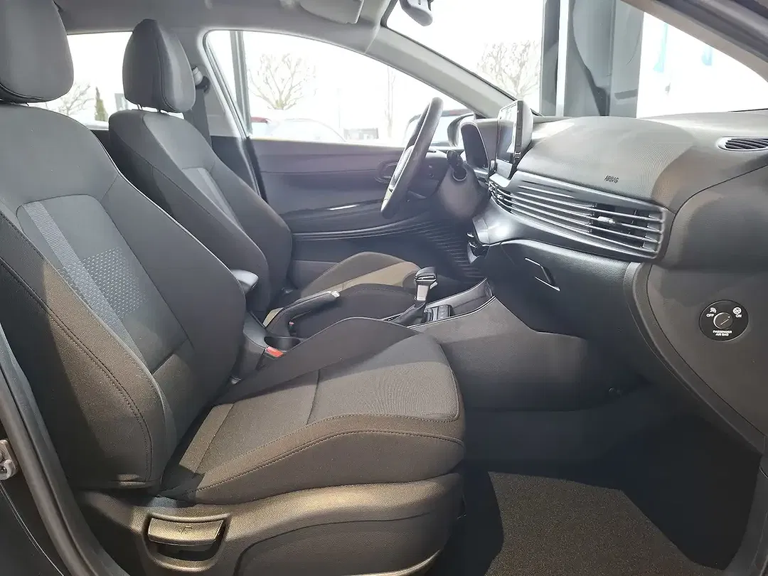 Hyundai i20 - Thumbnail 13