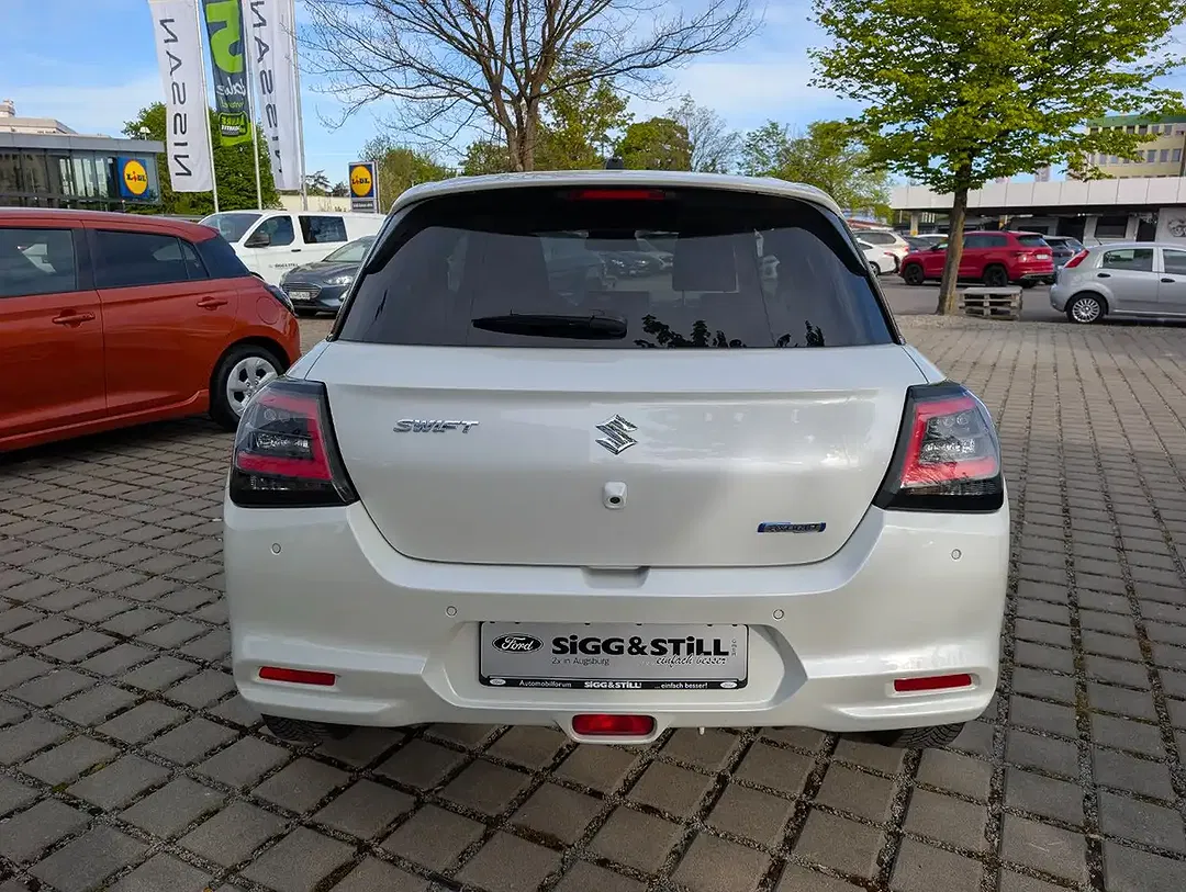 Suzuki Swift - Thumbnail 25